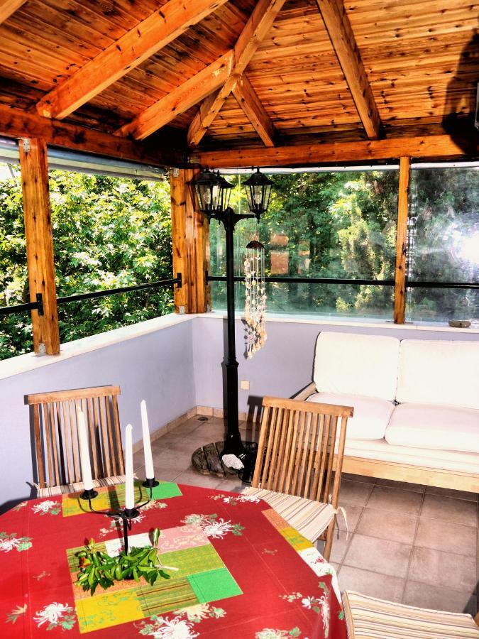 Steinturm Mit Dach-Terrasse Zwischen Fluss, Meer Und Gebirge- Spiti Pirgos Paralia Sergoulas Luaran gambar